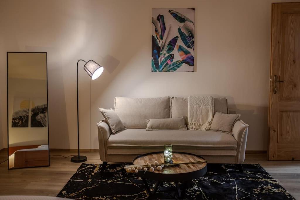 L'mai Riverside Apartment Prague